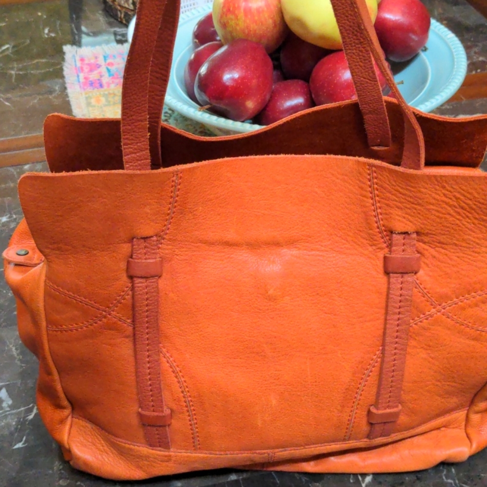 Handbag